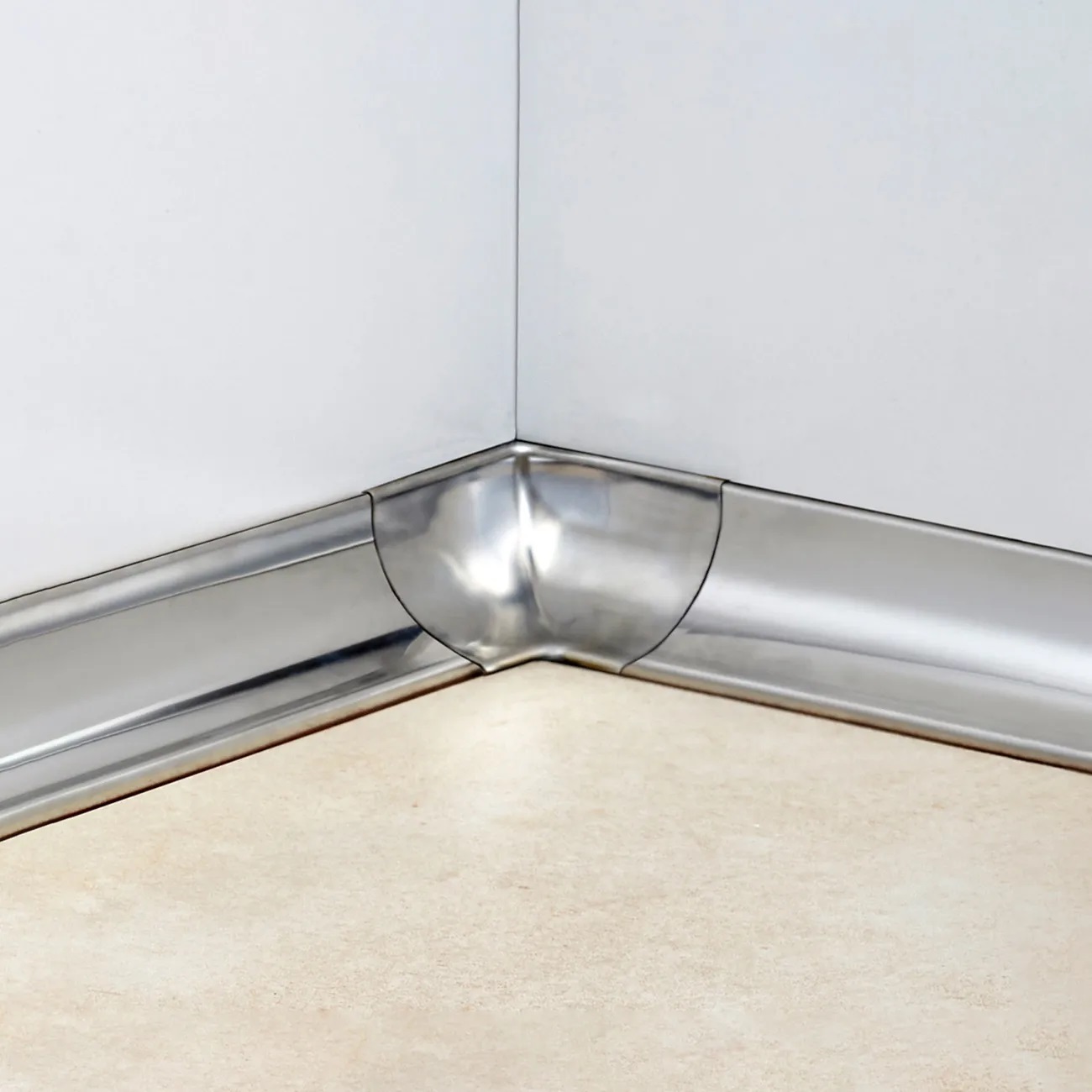 ATRIM ESQUINERO 8681 AC.INOX.25MM INTERNO X UNIDAD - Imagen 2