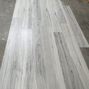 PORCELANATO SPL 22X160 CHALTEN GRIS SAT.CJ.2,11 M2