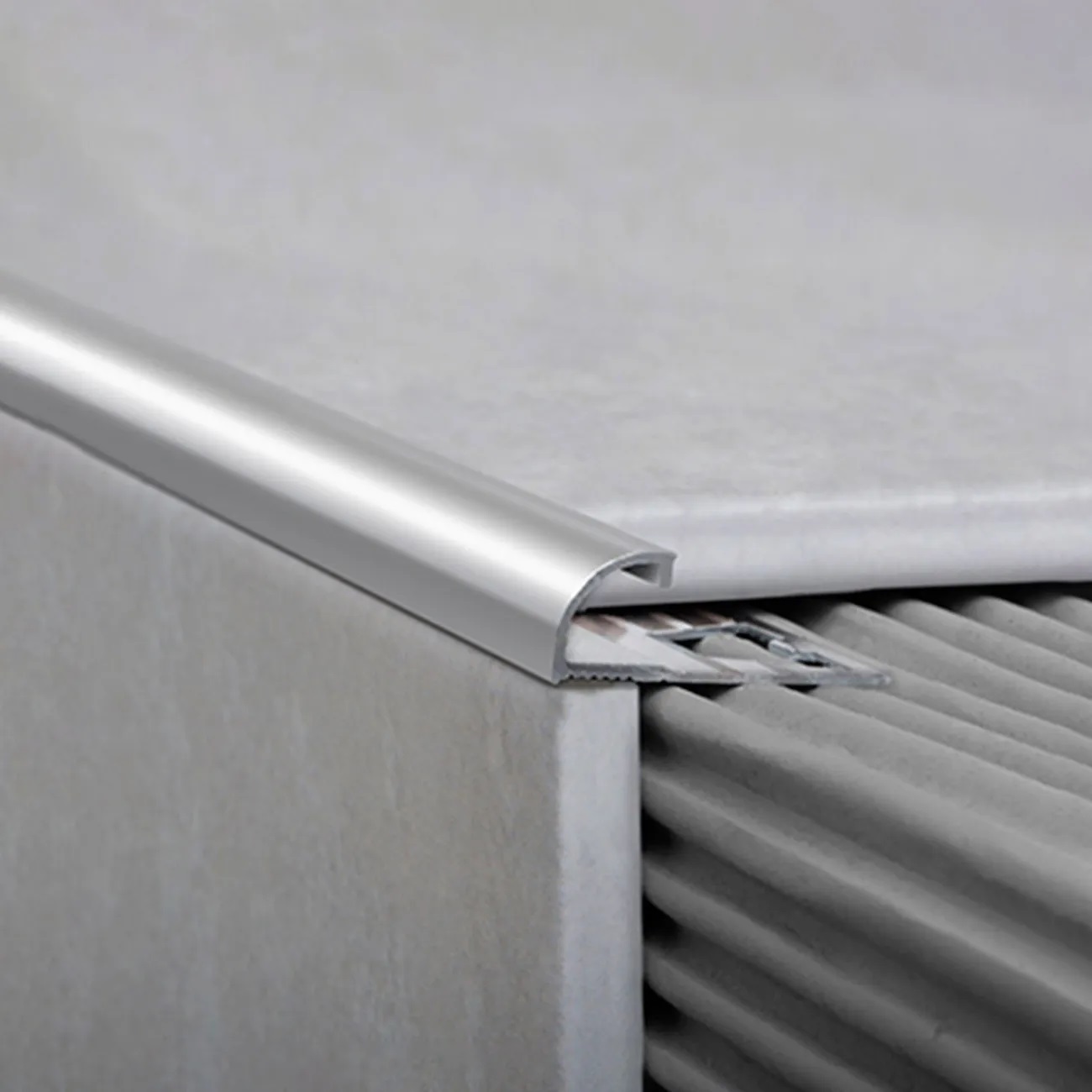ATRIM GUARDACANTO 5394 ALU. BULLNOSE CROMO BRILLANTE 12MM X UN - Imagen 2